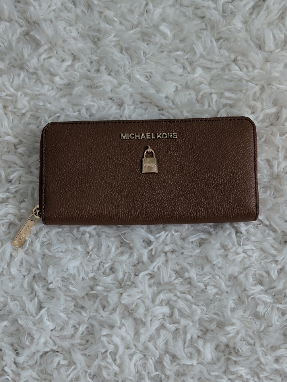 NWT Michael Kors Brown Leather Zip Around Wallet - Picture 3 of 9